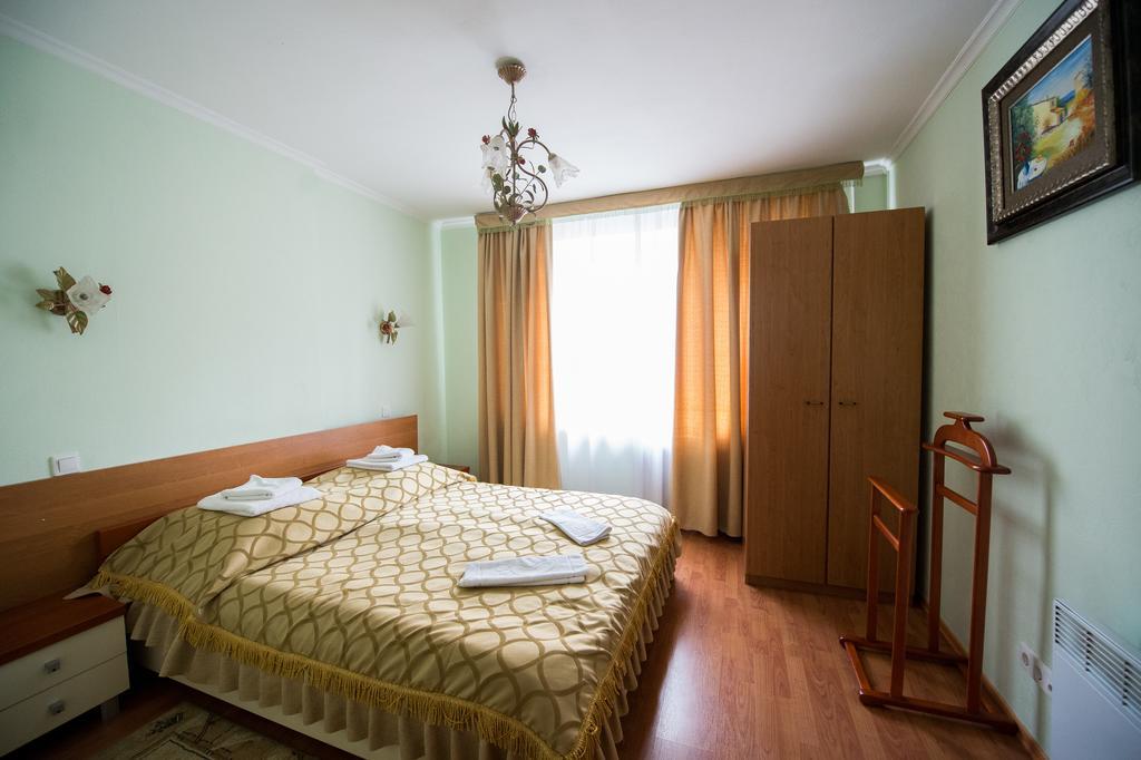 Predslava Hotel Kiev Chambre photo